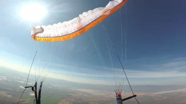 ClickCampos 8 Parapentista é resgatado após cair de rampa de decolagem em Santa Catarina